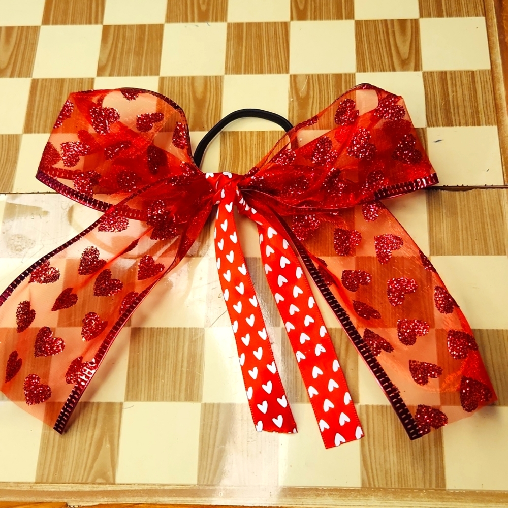 Valentine Bow